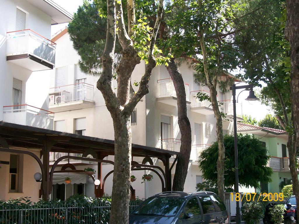 Hotel Villa Alberta B&B Cesenatico Eksteriør billede