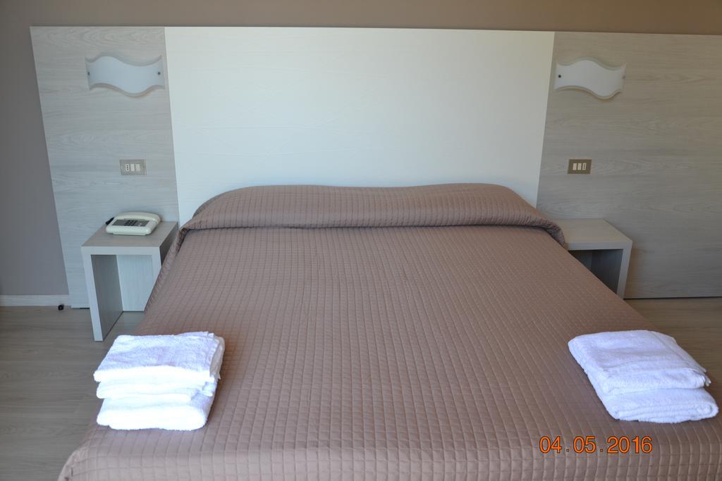 Hotel Villa Alberta B&B Cesenatico Eksteriør billede